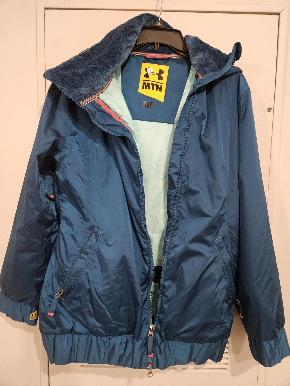 Under Armour Womens Ski Teal Medium Jacket